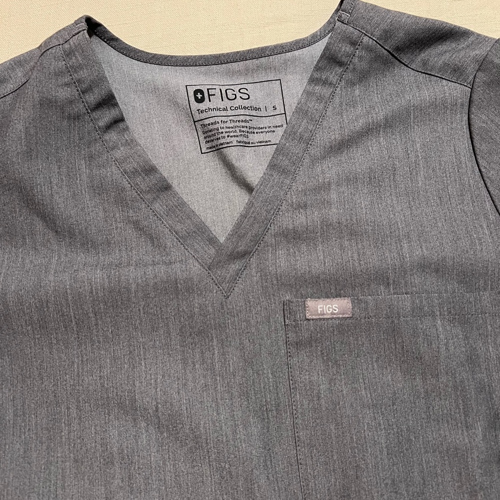 FIGS scrub tops and bottoms. S top and XS pants (straight and joggers)